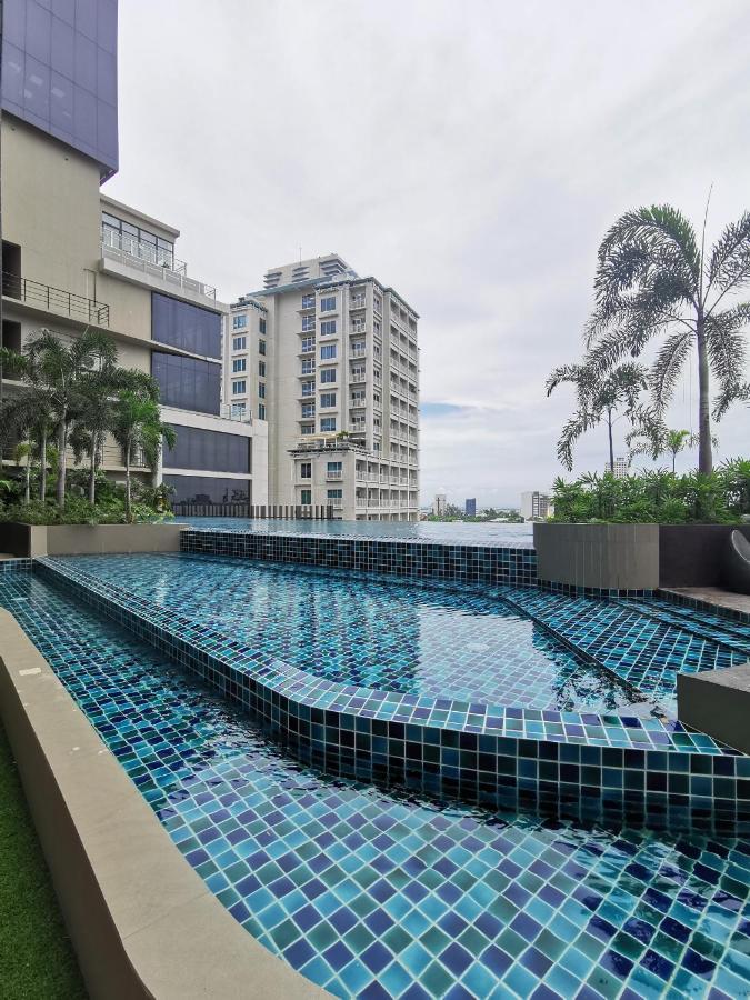 Baseline Premier - Studio With Mountain View Cebu Stadt Exterior foto